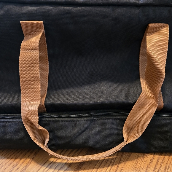 DSW Weekender Duffle Bag Black Tan Separte Shoe Compartment Gym Bag Travel Bag - Picture 6 of 15